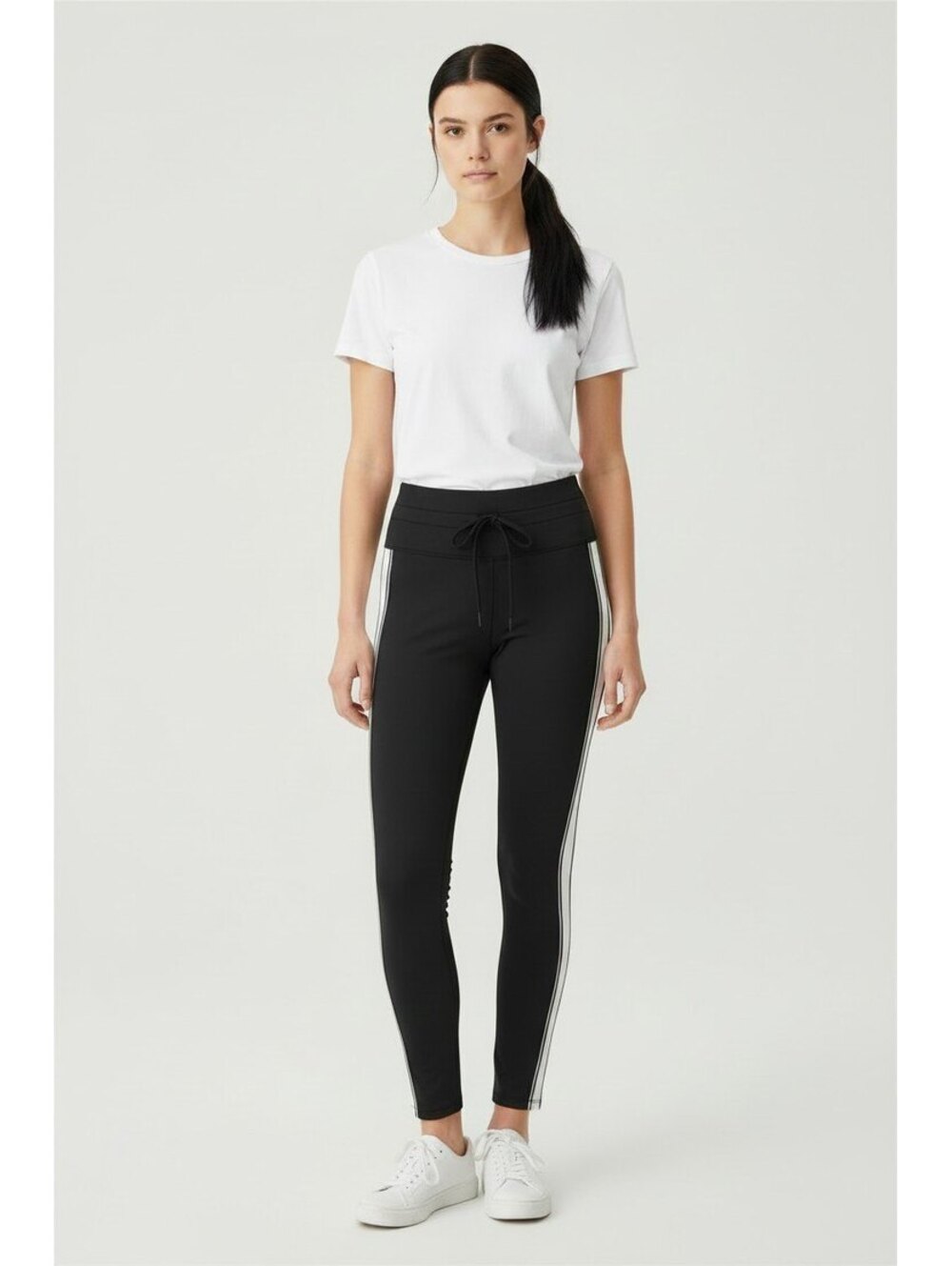 Vuori Stripe Daily Leggings Black White Women’s Small NWT